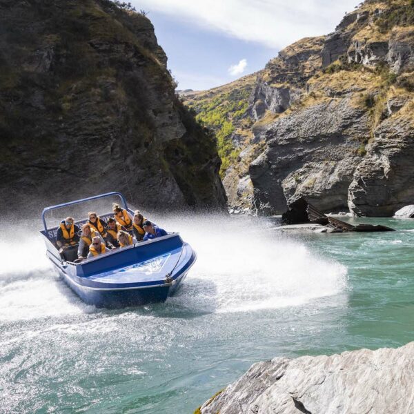 Jetboating on the river in New Zealand, Skippers Jet Boat Queenstown